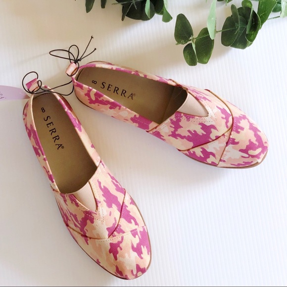 serra ladies memory foam canvas sneakers